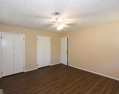 3720 Sunny Hill Drive - Photo Thumbnail 13
