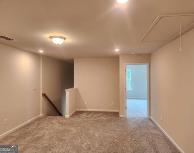 1050 Sunny Lake Drive - Photo Thumbnail 32