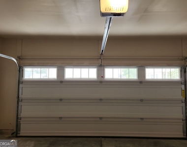 1050 Sunny Lake Drive - Photo Thumbnail 10