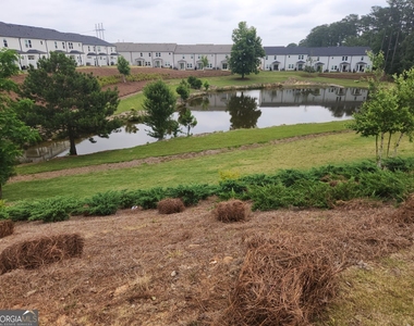 1050 Sunny Lake Drive - Photo Thumbnail 6