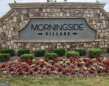 1050 Sunny Lake Drive - Photo Thumbnail 8