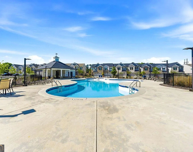 1050 Sunny Lake Drive - Photo Thumbnail 33