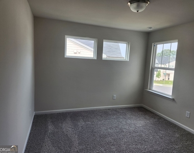 1050 Sunny Lake Drive - Photo Thumbnail 26