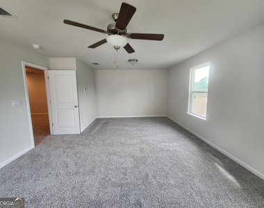1050 Sunny Lake Drive - Photo Thumbnail 23