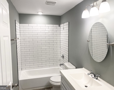 1891 Tremont Drive Nw - Photo Thumbnail 7