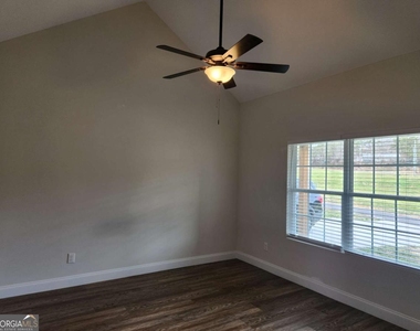 2465 Oak Grove Road - Photo Thumbnail 4