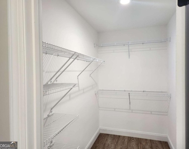 2465 Oak Grove Road - Photo Thumbnail 7