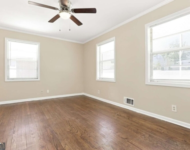 2909 Briarwood Boulevard - Photo Thumbnail 8
