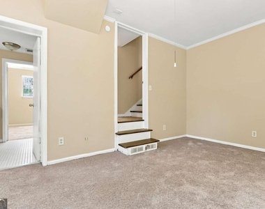 2909 Briarwood Boulevard - Photo Thumbnail 3