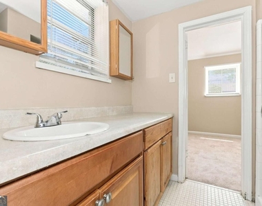 2909 Briarwood Boulevard - Photo Thumbnail 13