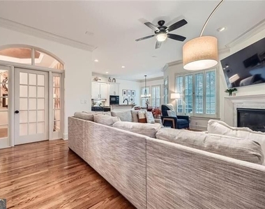 4669 Ivygate Circle Se - Photo Thumbnail 3