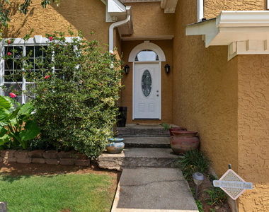 1722 Brandon Lee Way Sw - Photo Thumbnail 2