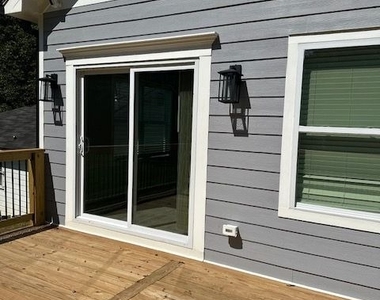 222 Taylor Circle - Photo Thumbnail 12