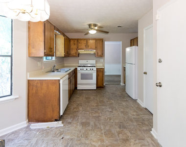 2007 Walden Park Drive - Photo Thumbnail 9