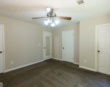 2007 Walden Park Drive - Photo Thumbnail 18