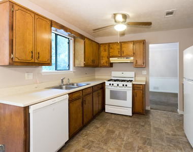 2007 Walden Park Drive - Photo Thumbnail 6