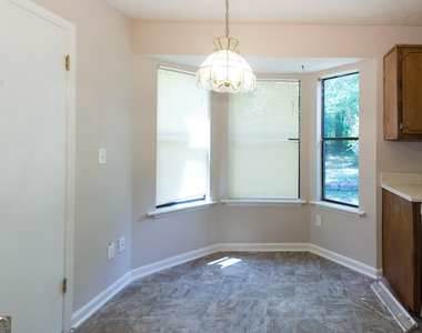 2007 Walden Park Drive - Photo Thumbnail 8