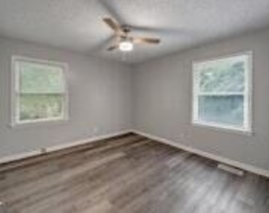 5200 Forsyth Road - Photo Thumbnail 10