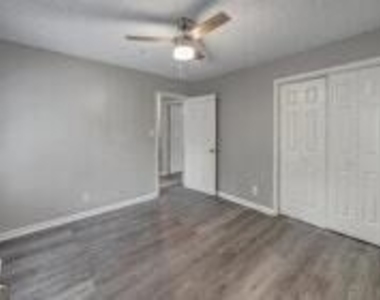 5200 Forsyth Road - Photo Thumbnail 9