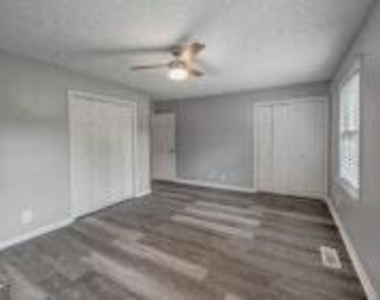 5200 Forsyth Road - Photo Thumbnail 11