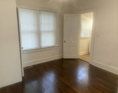 770 N Evelyn Place Nw - Photo Thumbnail 6