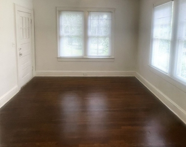 770 N Evelyn Place Nw - Photo Thumbnail 4