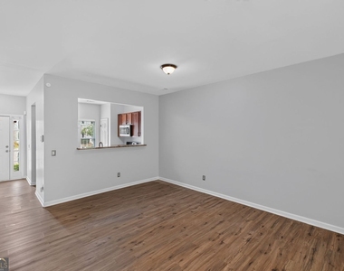 585 Mcwilliams Road Se - Photo Thumbnail 9