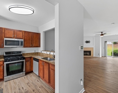 585 Mcwilliams Road Se - Photo Thumbnail 6
