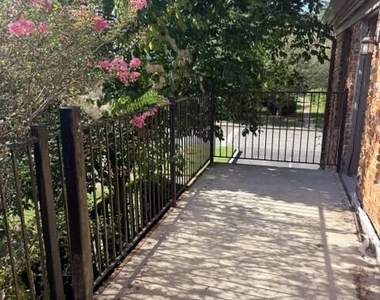 3097 Colonial Way - Photo Thumbnail 13