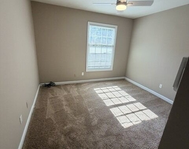 3097 Colonial Way - Photo Thumbnail 7