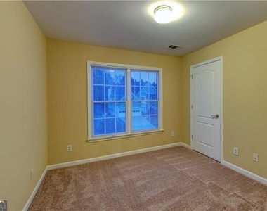 1429 Oglethorpe Drive - Photo Thumbnail 11
