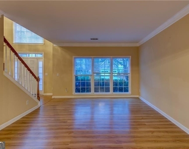 1429 Oglethorpe Drive - Photo Thumbnail 5