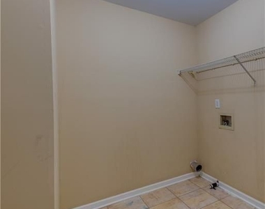 1429 Oglethorpe Drive - Photo Thumbnail 15