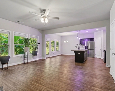 350 Mcgiboney Lane - Photo Thumbnail 6