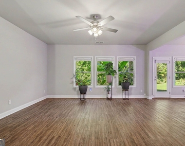 350 Mcgiboney Lane - Photo Thumbnail 10
