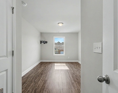 350 Mcgiboney Lane - Photo Thumbnail 15