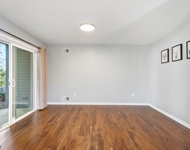 81 Village Cir - Photo Thumbnail 20