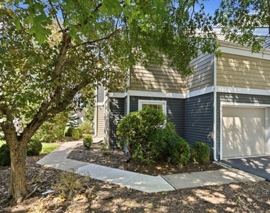 81 Village Cir - Photo Thumbnail 3