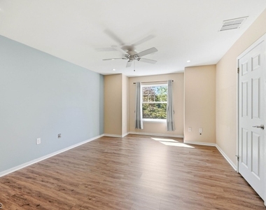 81 Village Cir - Photo Thumbnail 44