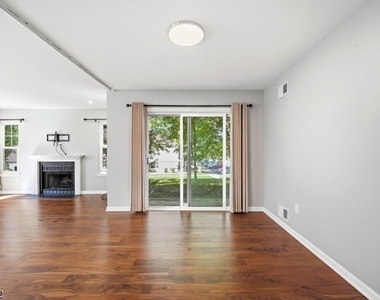 81 Village Cir - Photo Thumbnail 17