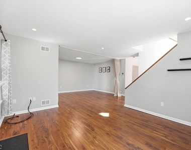 81 Village Cir - Photo Thumbnail 24
