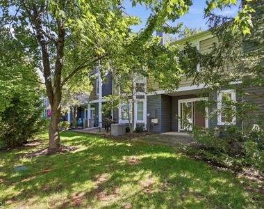 81 Village Cir - Photo Thumbnail 47