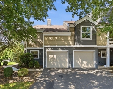 81 Village Cir - Photo Thumbnail 2