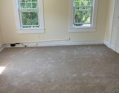 17 Chestnut St - Unit 2 - Photo Thumbnail 3