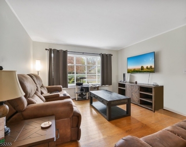 69 Intervale Rd - Photo Thumbnail 6