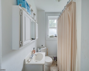 8 Trenton Ave - Photo Thumbnail 11