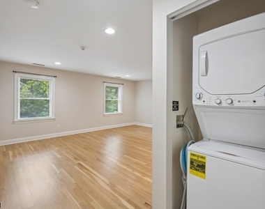 53 Broadway - Photo Thumbnail 17