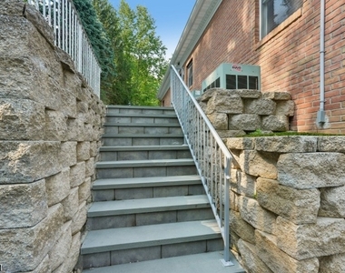 53 Broadway - Photo Thumbnail 23