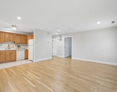 53 Broadway - Photo Thumbnail 8