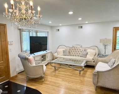 2 Waterway Rd - Photo Thumbnail 12